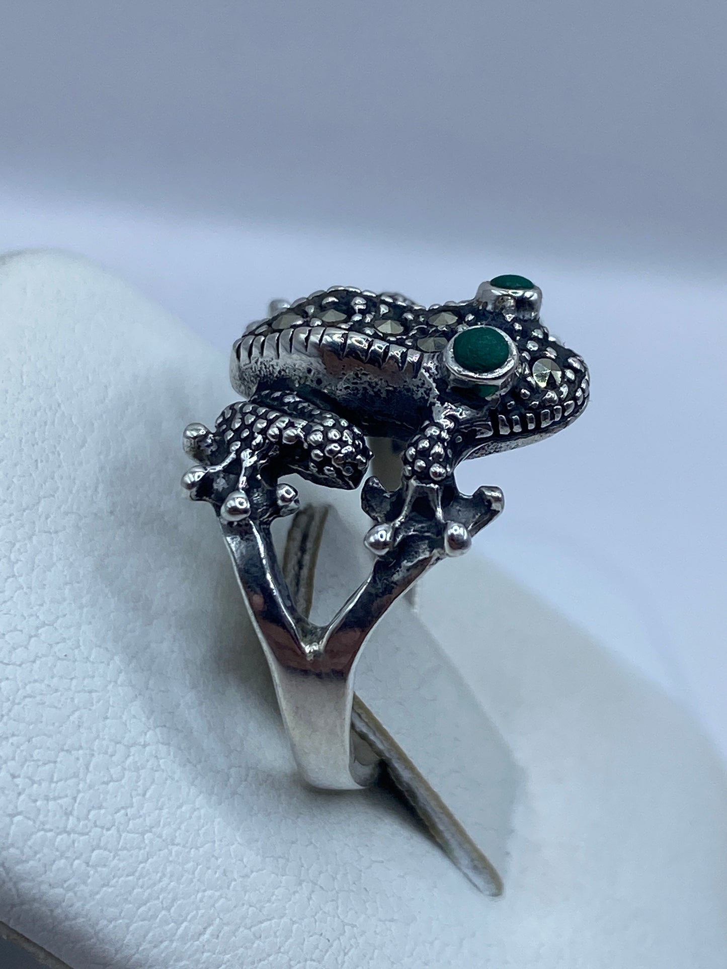 Anillo Caballos Enfrentados Plata .925 con Piedra Verde — foto 3