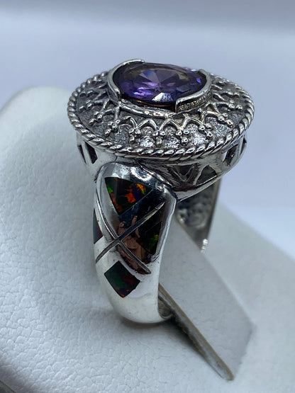 Anillo solitario en plata .950 con engaste bezel del ópalo, vista lateral