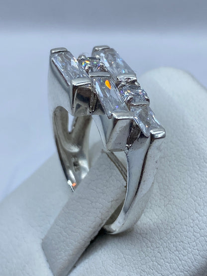 Lateral del anillo de plata .925 Taxco con banda pulida de 4 mm