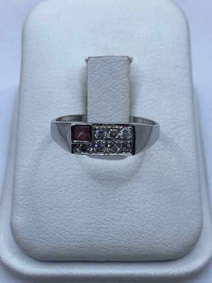 Anillo solitario de plata con circonia blanca brillante en estuche