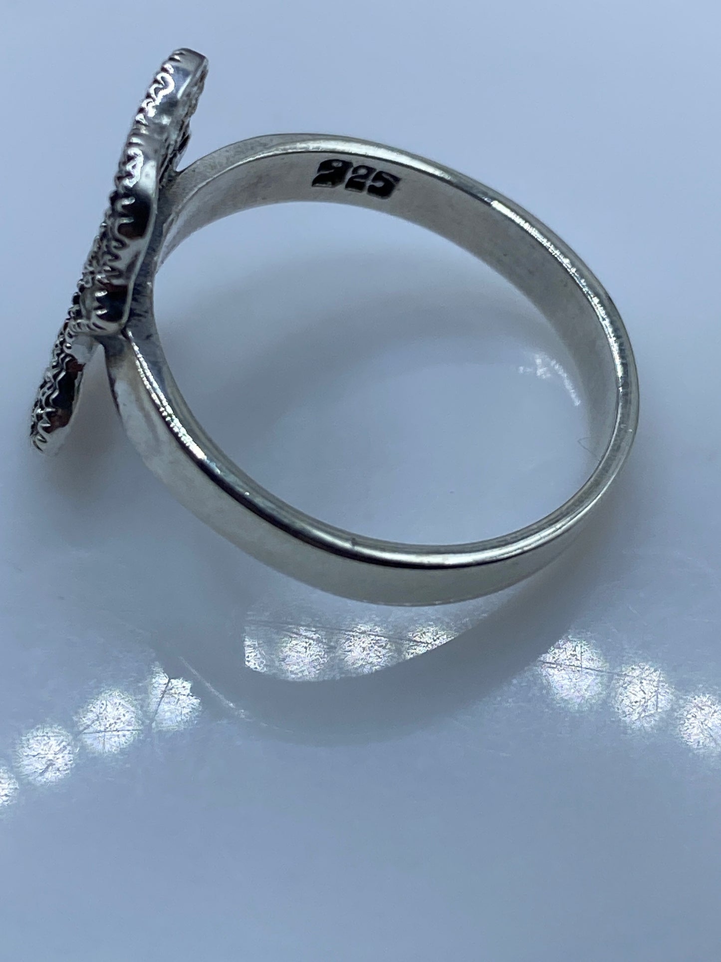 Anillo Lazo de Plata .925 con Piedra — Minimalista — foto 5
