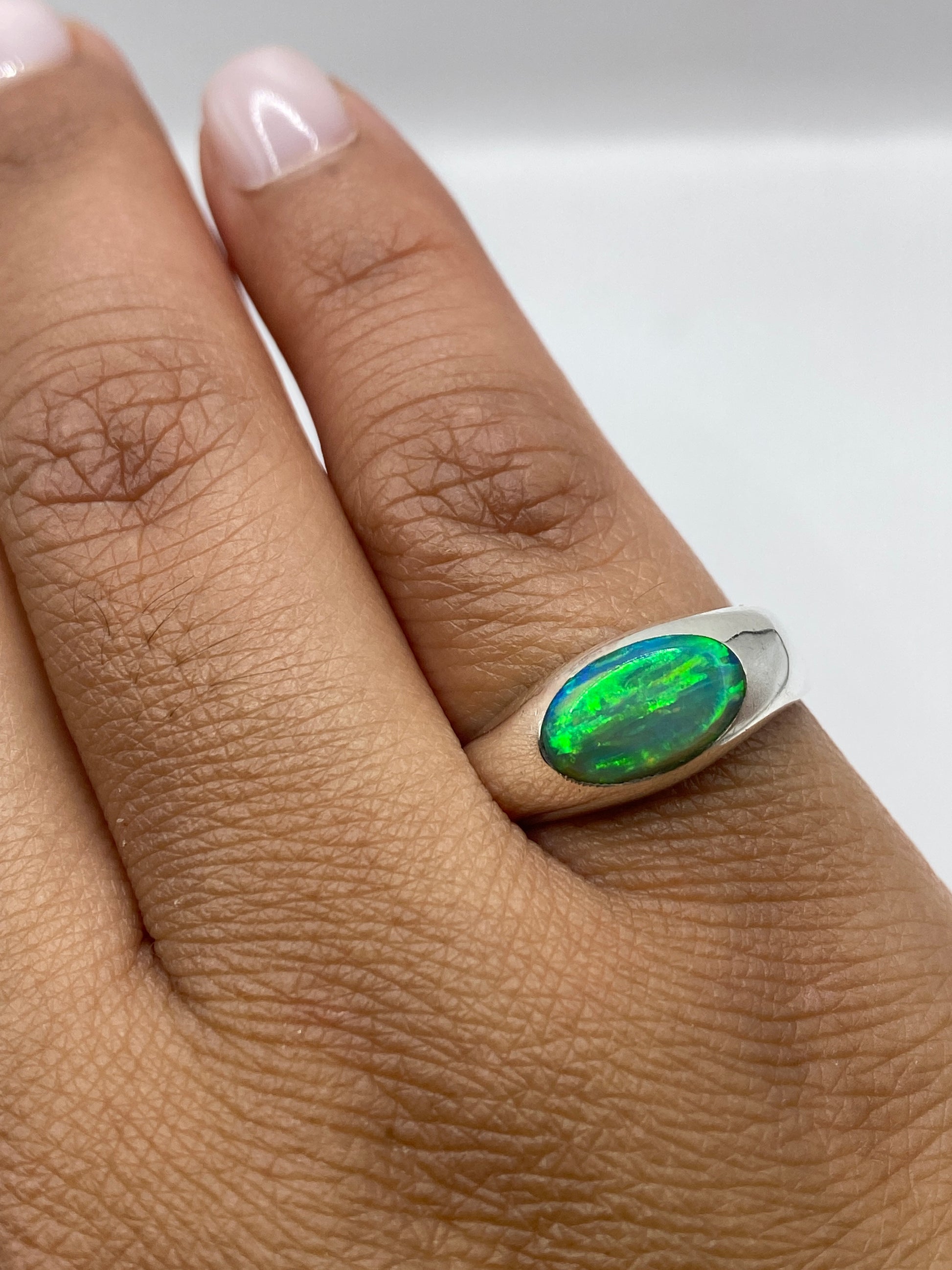 Anillo con sello 950 MEXICO visible en el interior de la banda