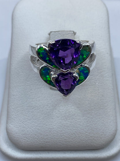 Anillo de plata coctel con ópalo de fuego azul y verde, engastado a mano en Taxco