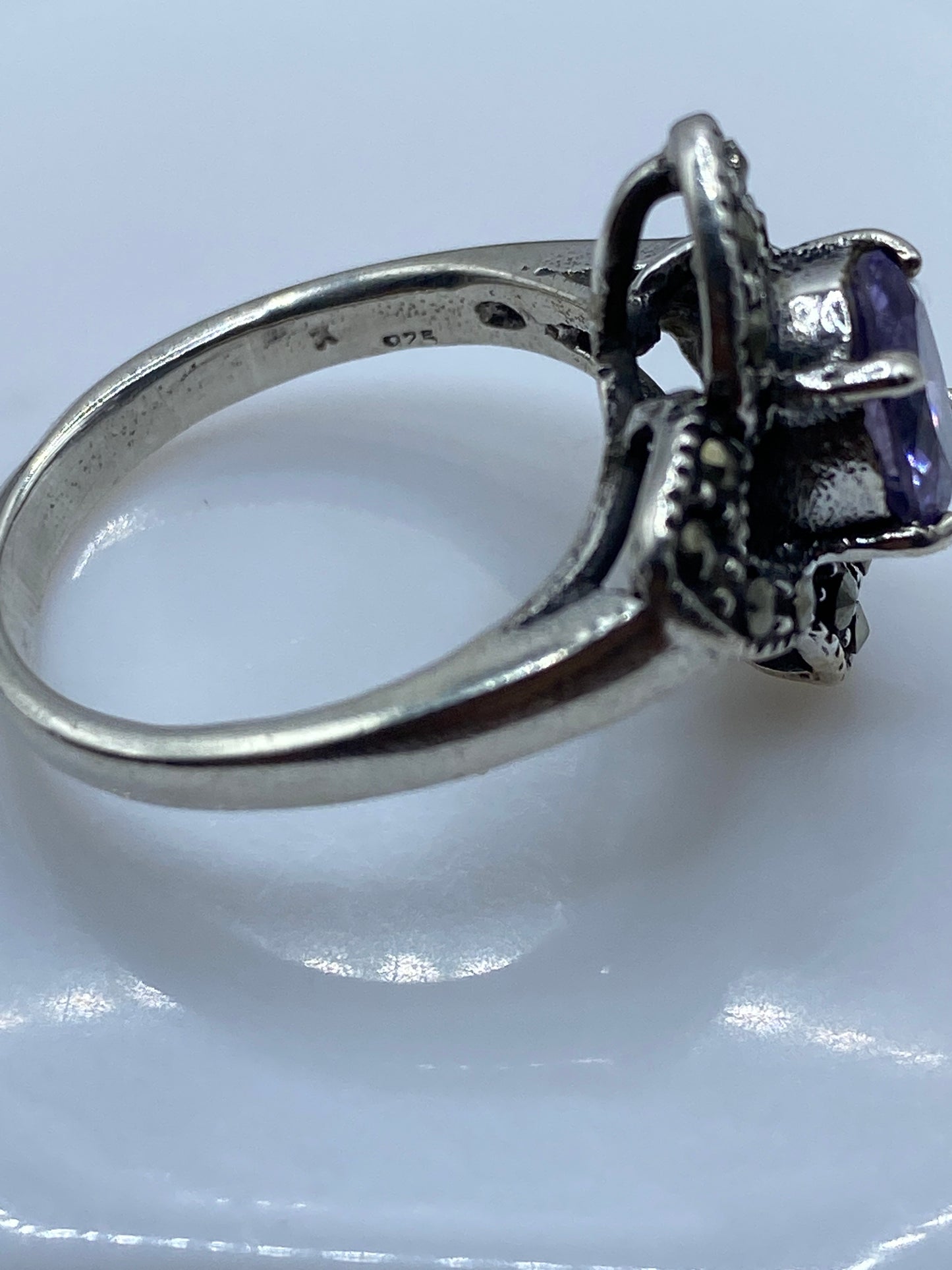Anillo de Plata Solitario Circonia Morada — Alas Ornamentales — foto 5