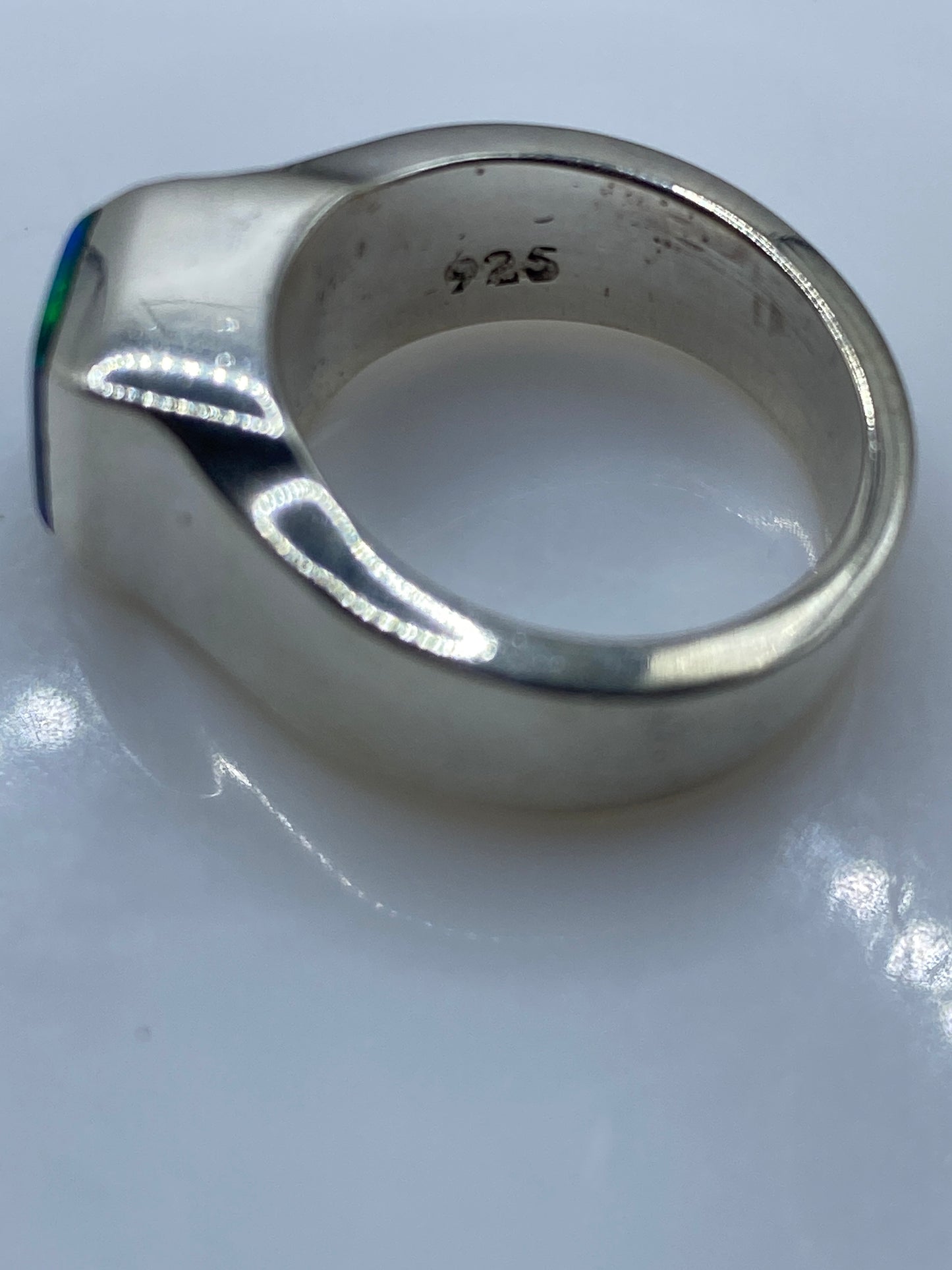 Anillo de Plata Ópalo de Fuego Azul — Diseño Robusto Unisex — foto 5