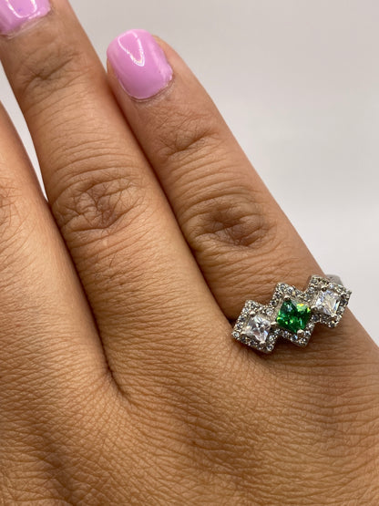 Detalle del sello .925 en la banda interna del anillo de Taxco
