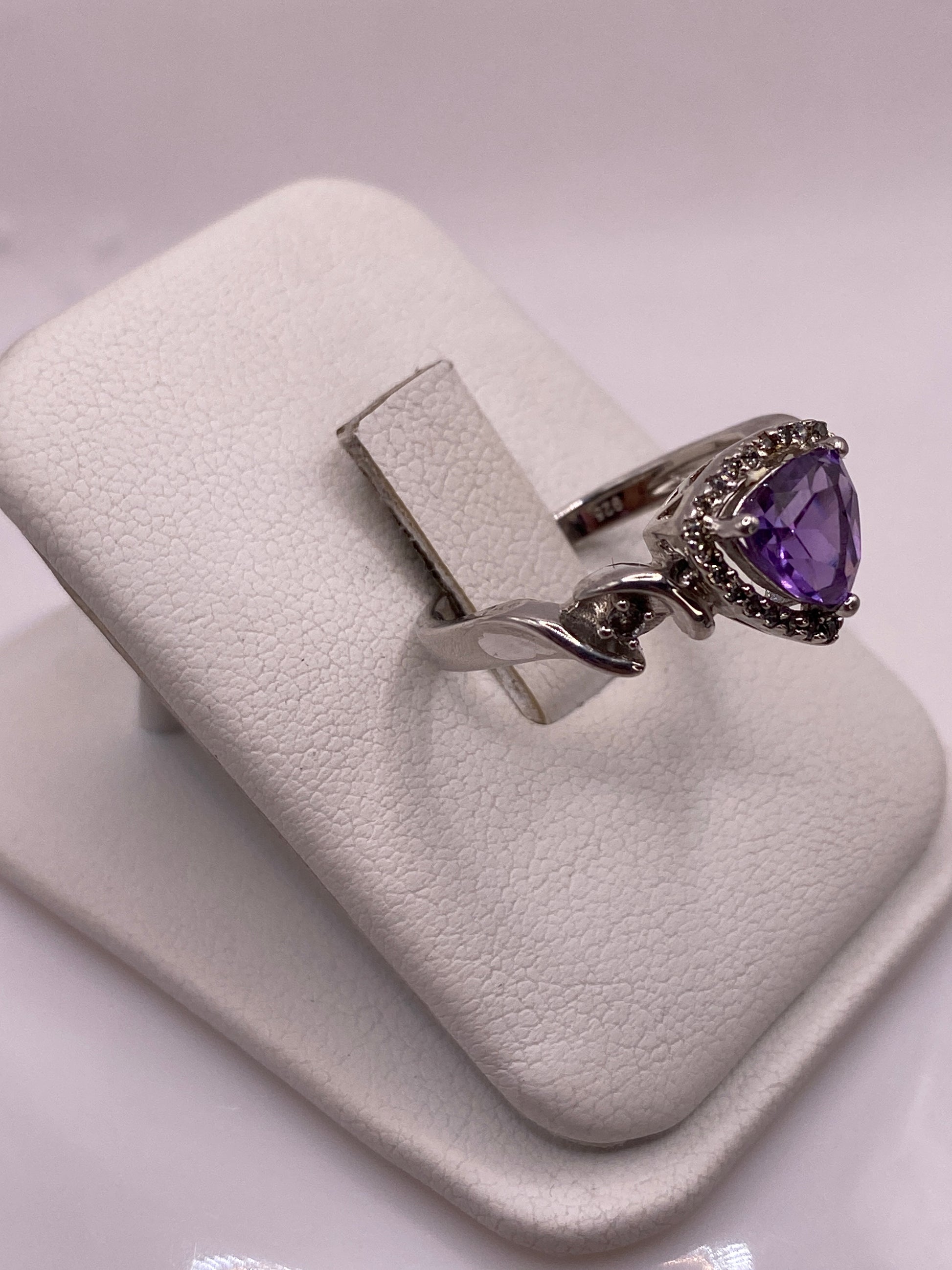 Anillo de Plata Corazón Circonia Morada — Solitario Elegante — foto 2