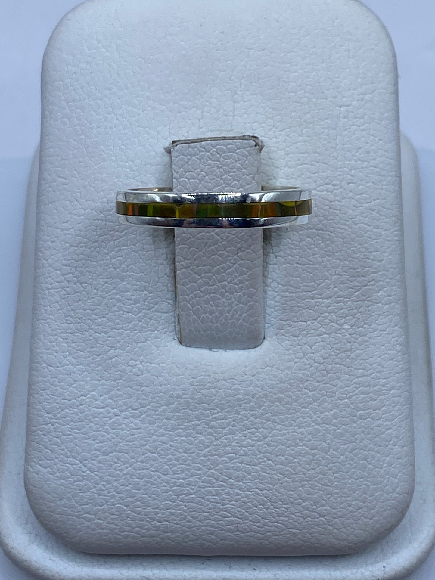 Anillo de plata .950 con ópalo de fuego amarillo en estuche blanco