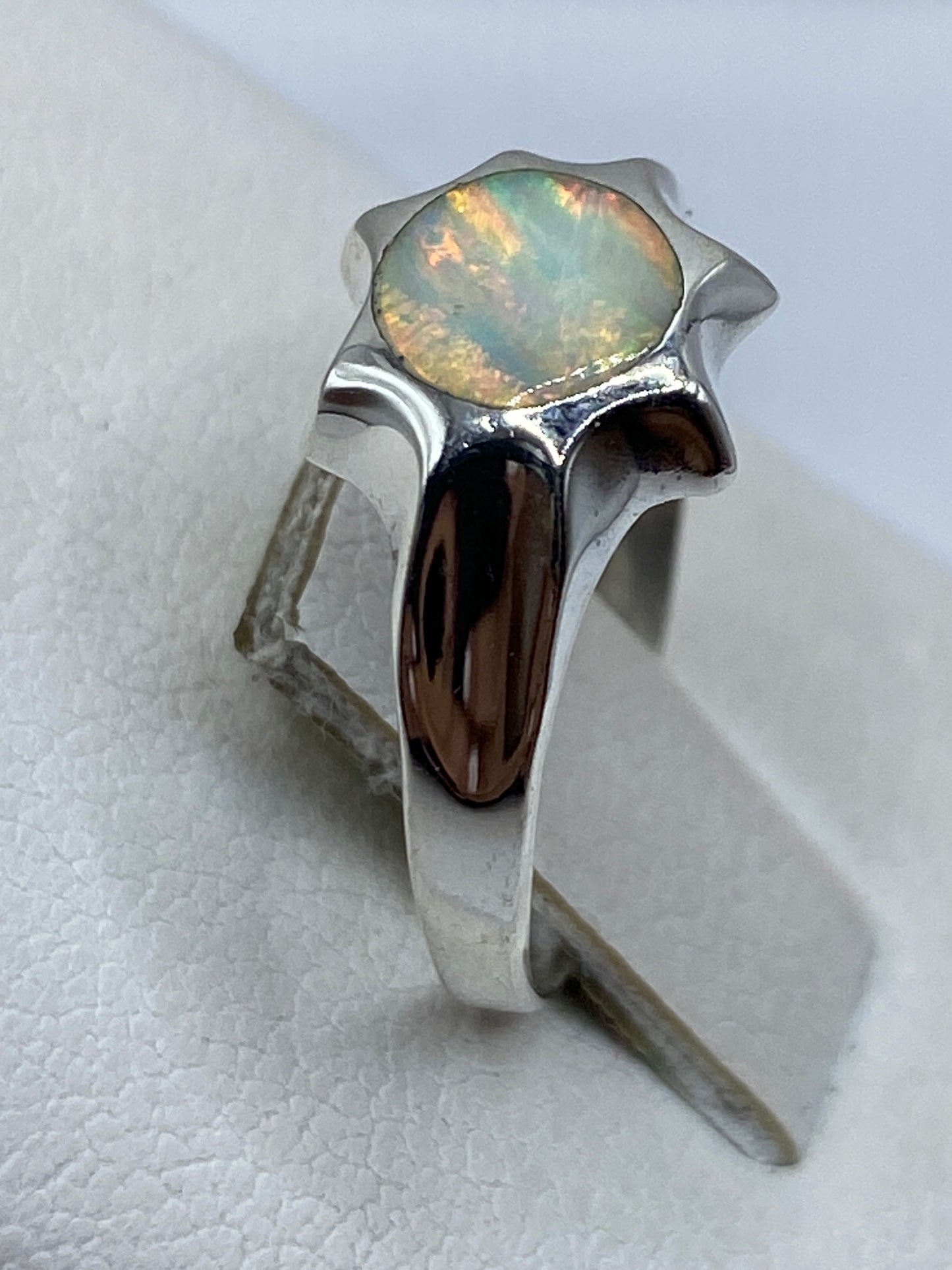 Anillo en talla 6 vista lateral en plata .950 pura de Taxco