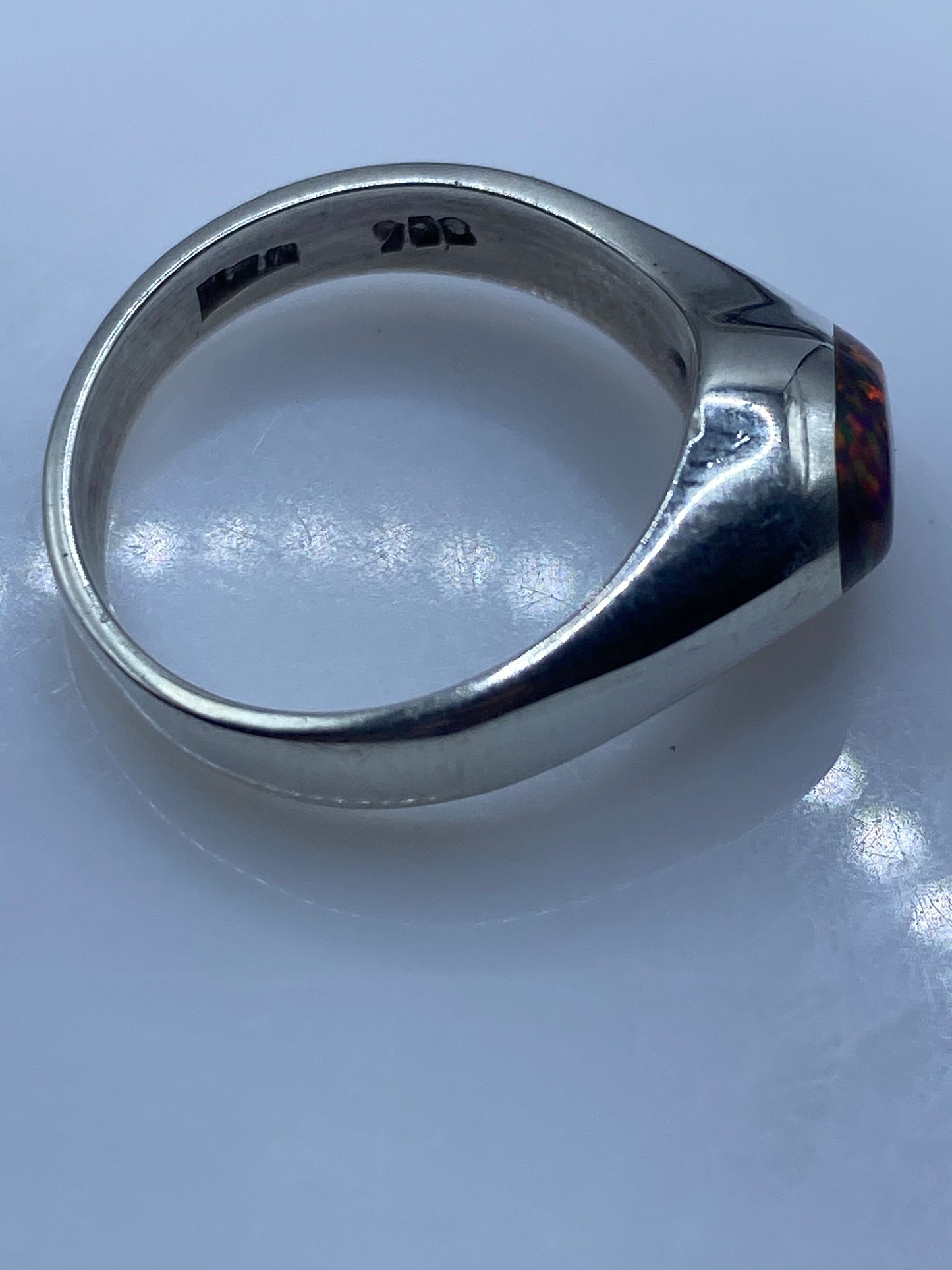 Anillo de Plata Ópalo de Fuego Multicolor — Solitario Elegante — foto 5