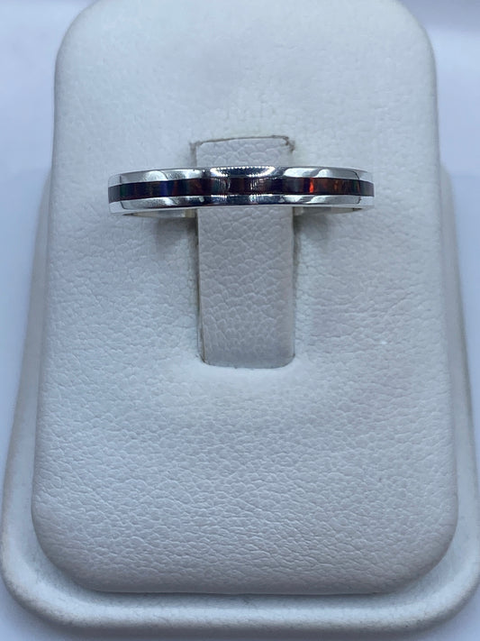 Anillo de plata pura .950 con ópalo de Fuego multicolor en estuche blanco