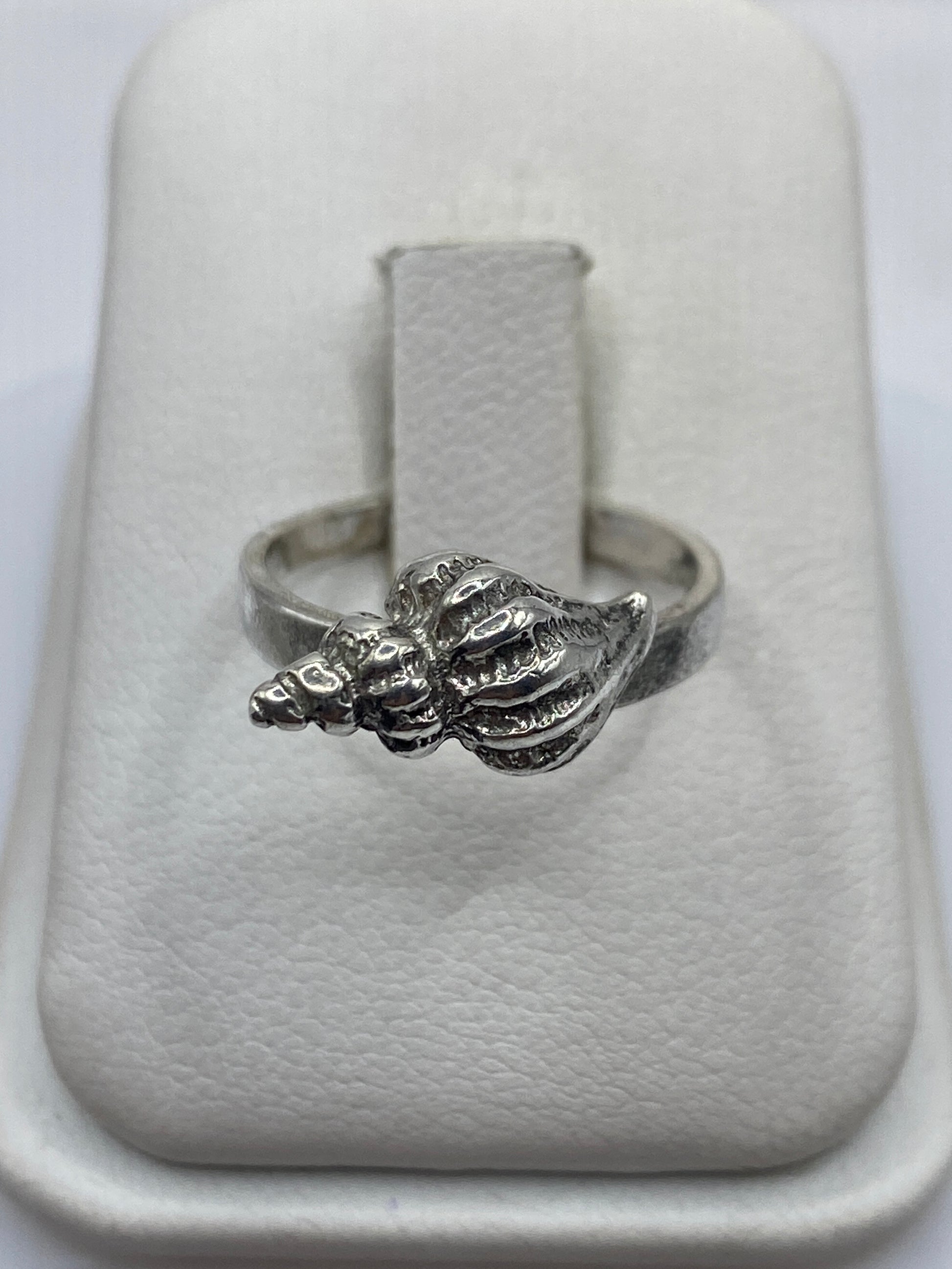 Anillo de plata con búho artesanal tallado a mano, en talla 6