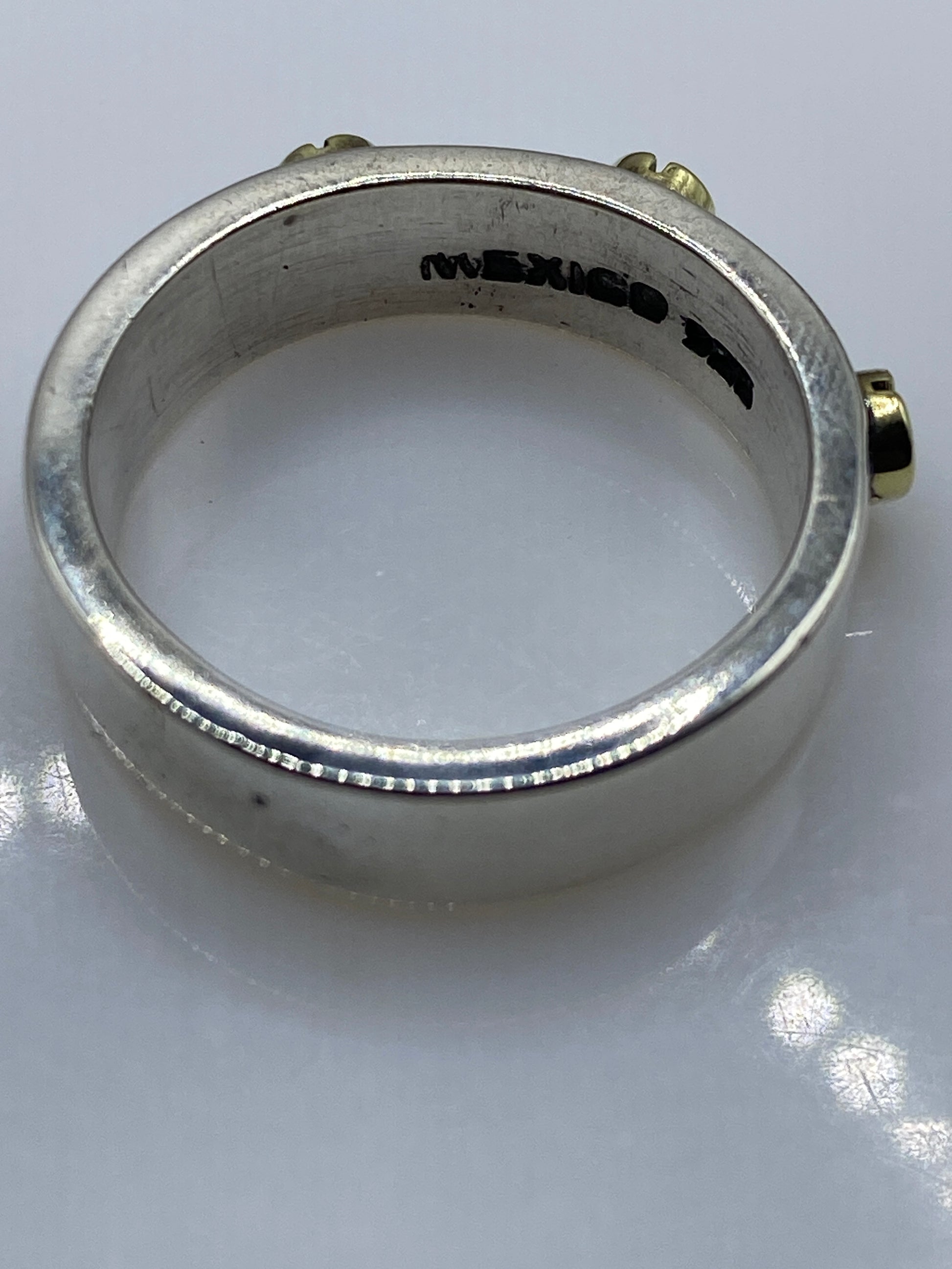 Anillo de Plata Maciza con Detalles Dorados — Sello Moderno — foto 5