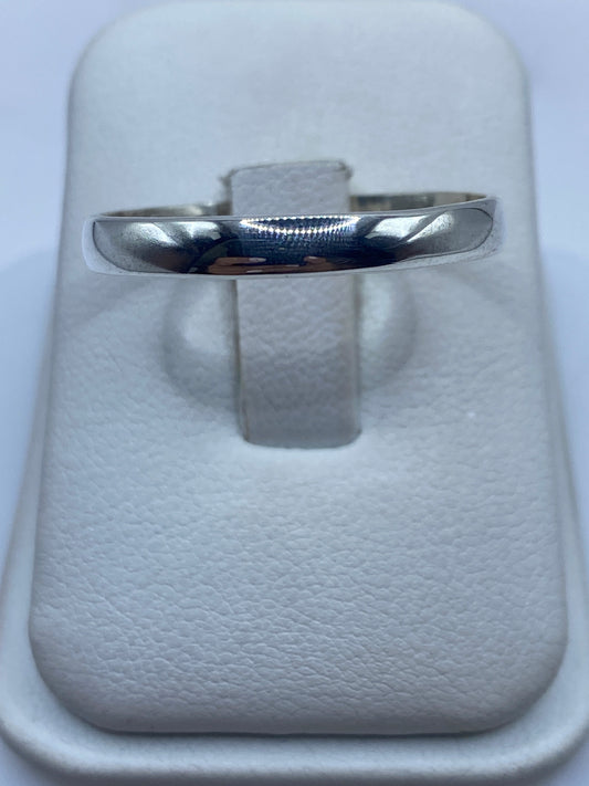 Anillo de plata .925 banda lisa pulida a espejo en caja blanca