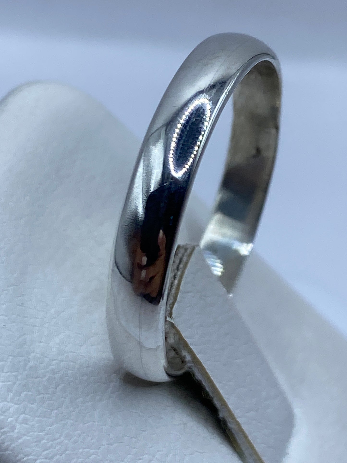 Detalle del sello .925 MEXICO en la banda de plata