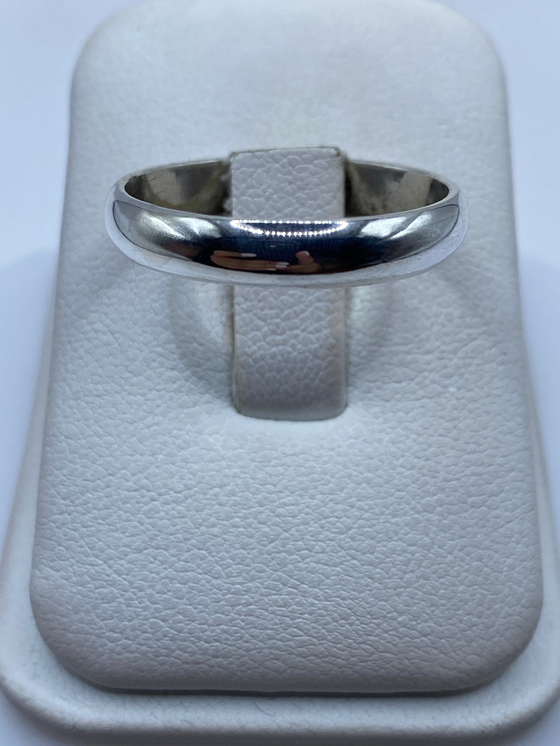 Anillo banda de plata .925 pulido al brillo espejo en estuche blanco