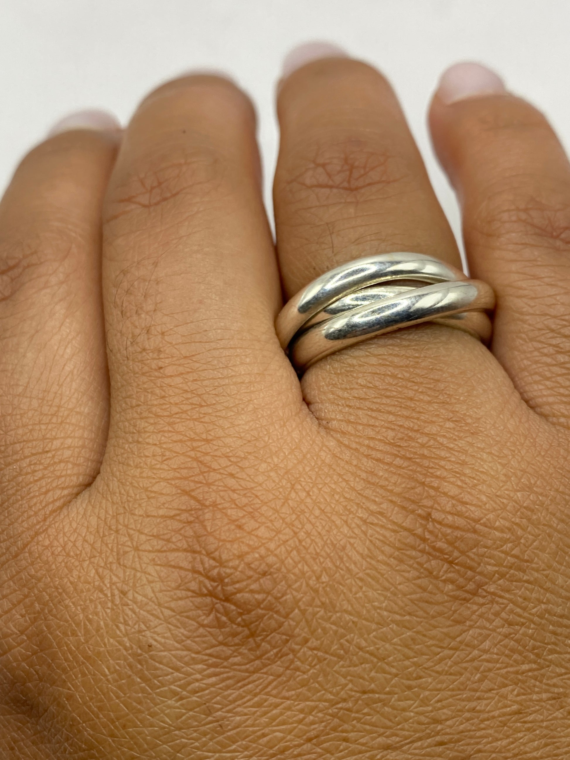Sello .925 del anillo de plata auténtica en vista interior
