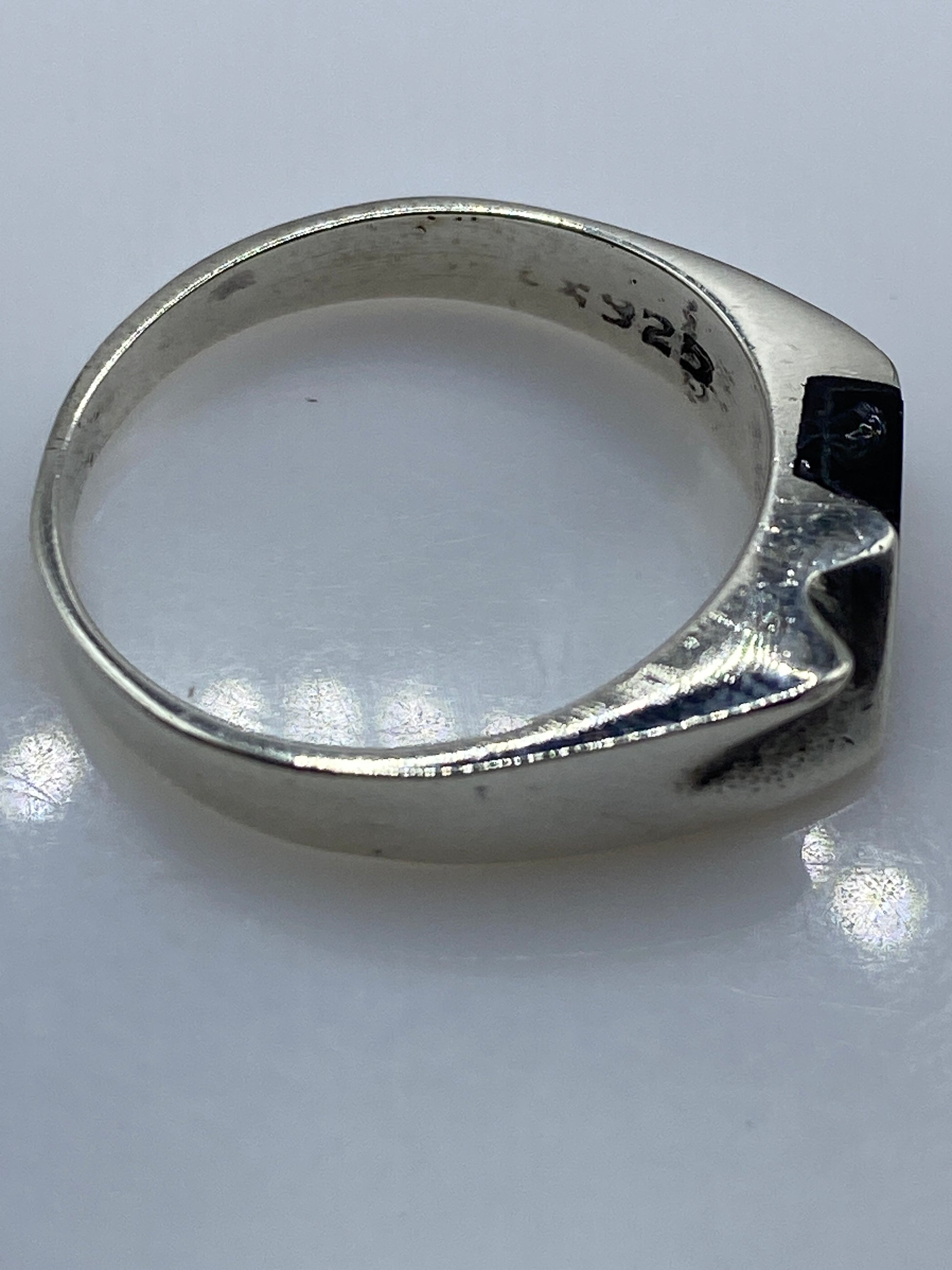 Anillo de Plata con Ónix Negro — Solitario Moderno — foto 5