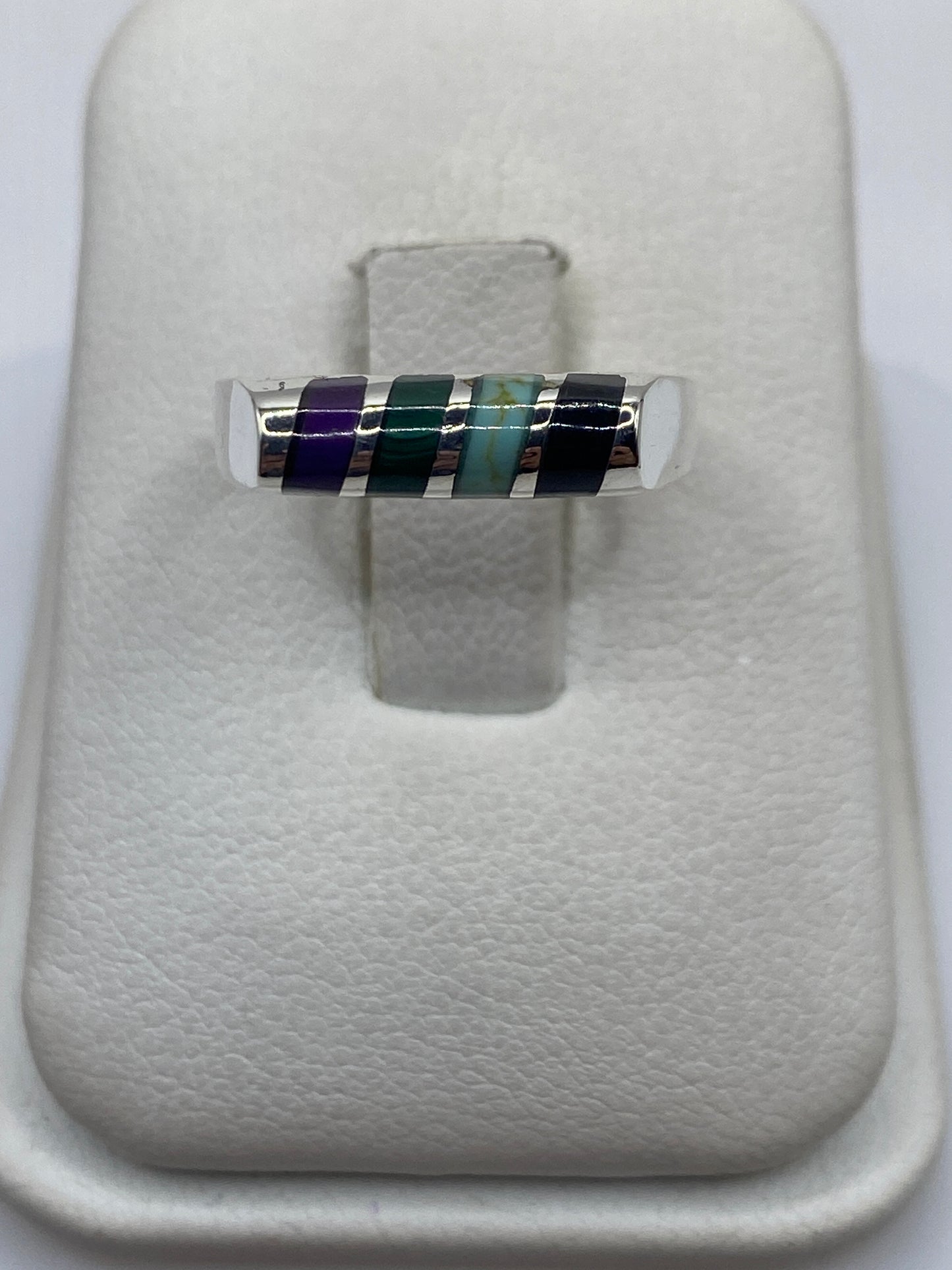 Anillo de plata .925 con turquesa natural multicolor en tono azul, verde y negro