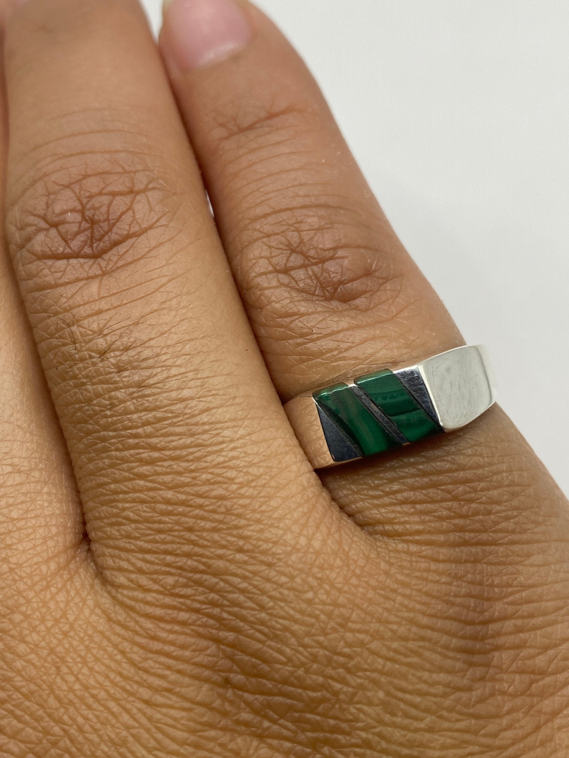 Anillo de Plata Malaquita Verde — Solitario Minimalista — foto 4