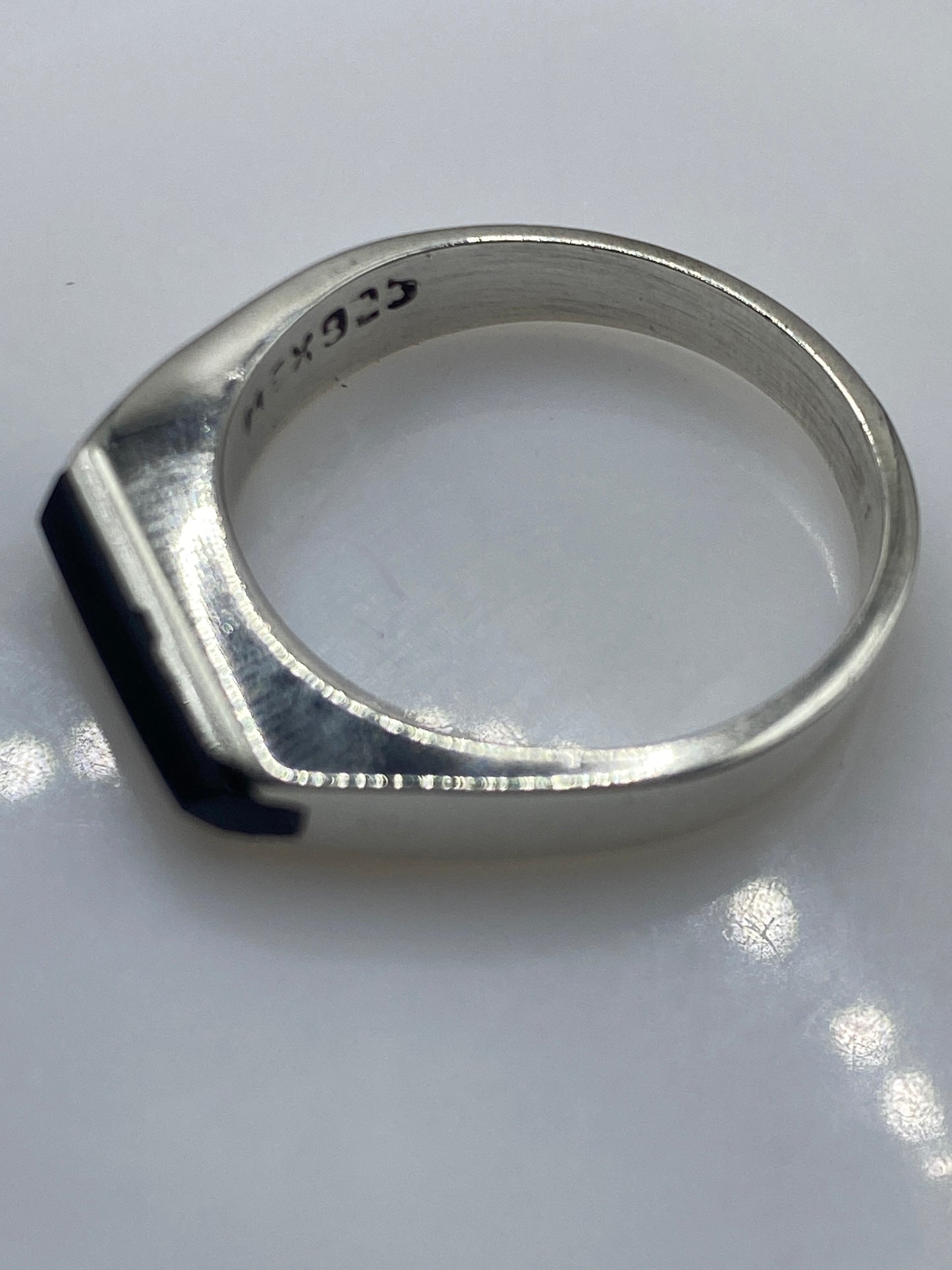Anillo de Plata .925 con Ónix Negro — Diseño Minimalista Unisex — foto 5