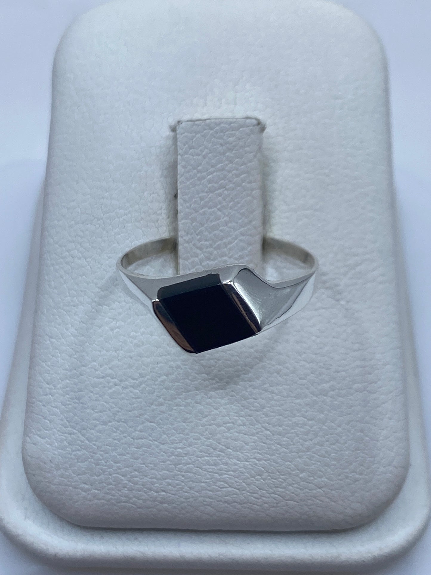 Anillo de Plata .925 con Ónix Negro — Solitario Minimalista — foto 1
