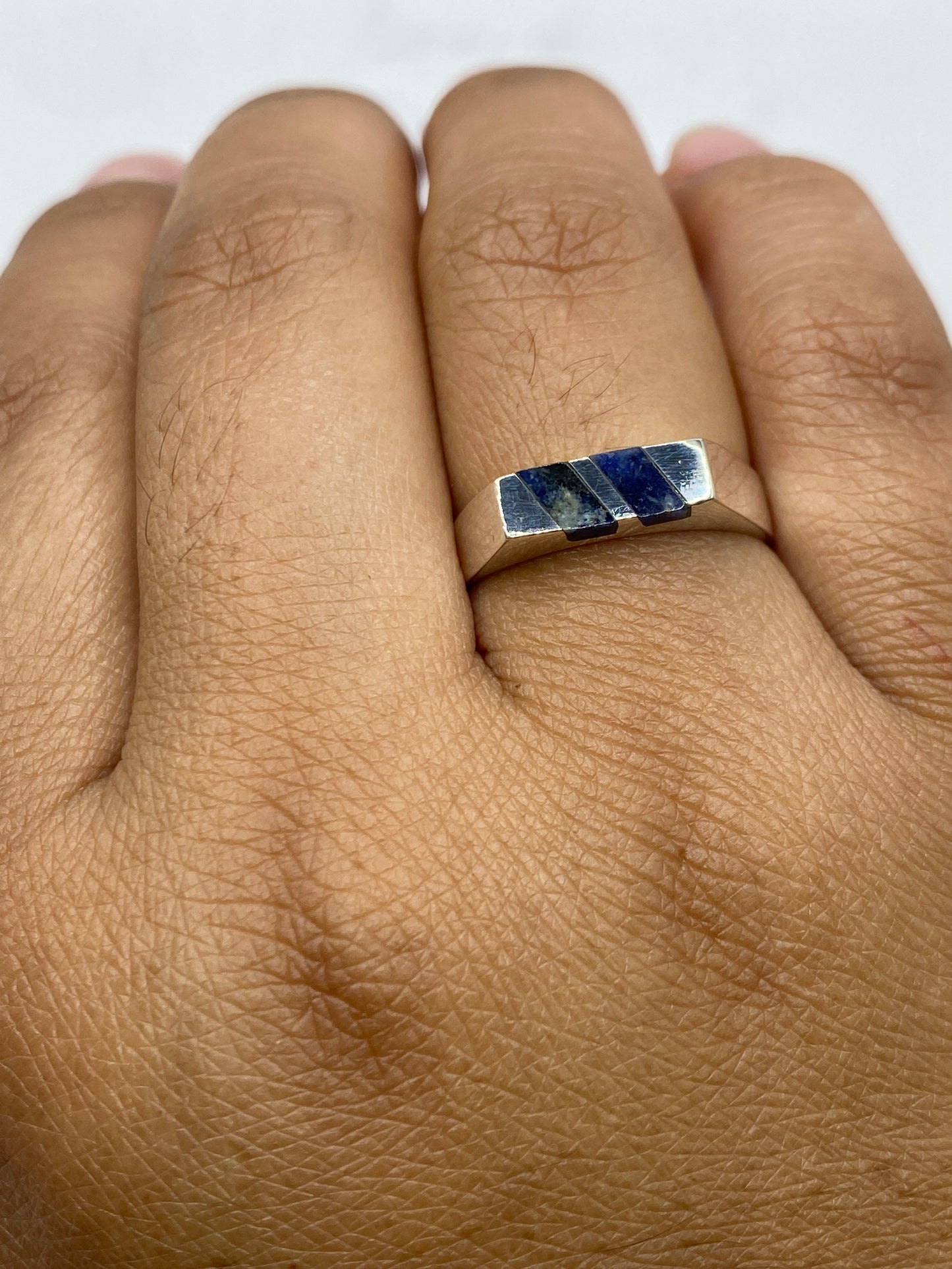 Anillo de Plata con Lapislázuli Azul — Diseño Geométrico — foto 4