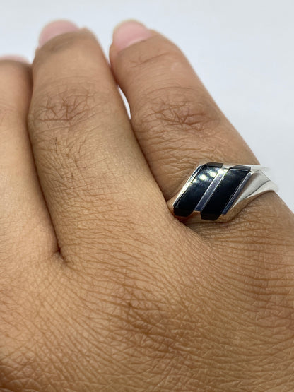Detalle del sello MEXICO .925 en la banda interior del anillo de ónix