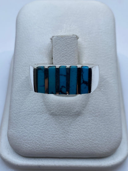 Anillo de plata con cinco rectángulos de turquesa azul cielo en estuche blanco