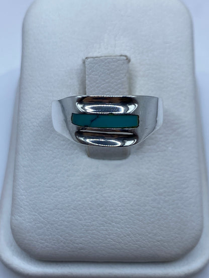 Anillo de plata con turquesa azul cielo, diseño sello minimalista