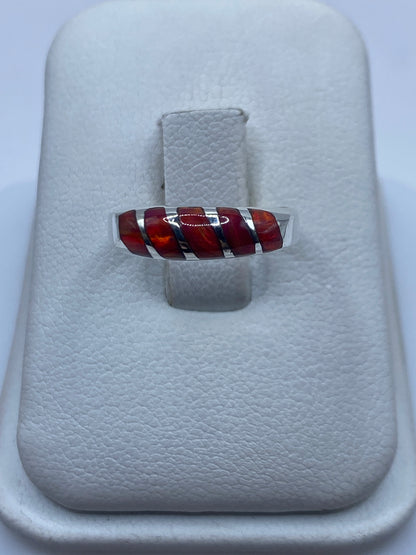 Anillo de plata .950 con Ópalo de Fuego rojo intenso en estuche blanco