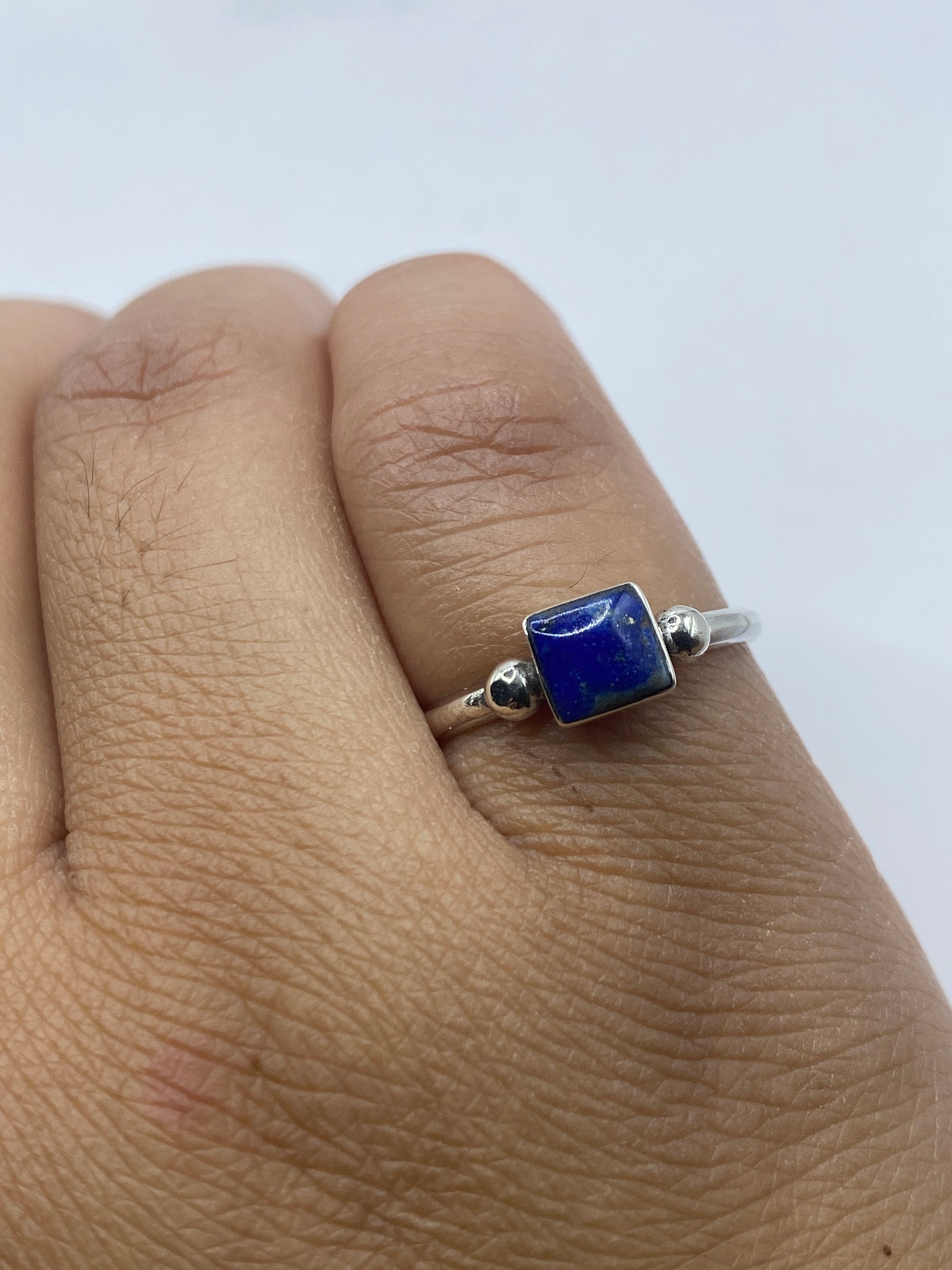 Sello 950 MEXICO visible en la banda interior del anillo de plata