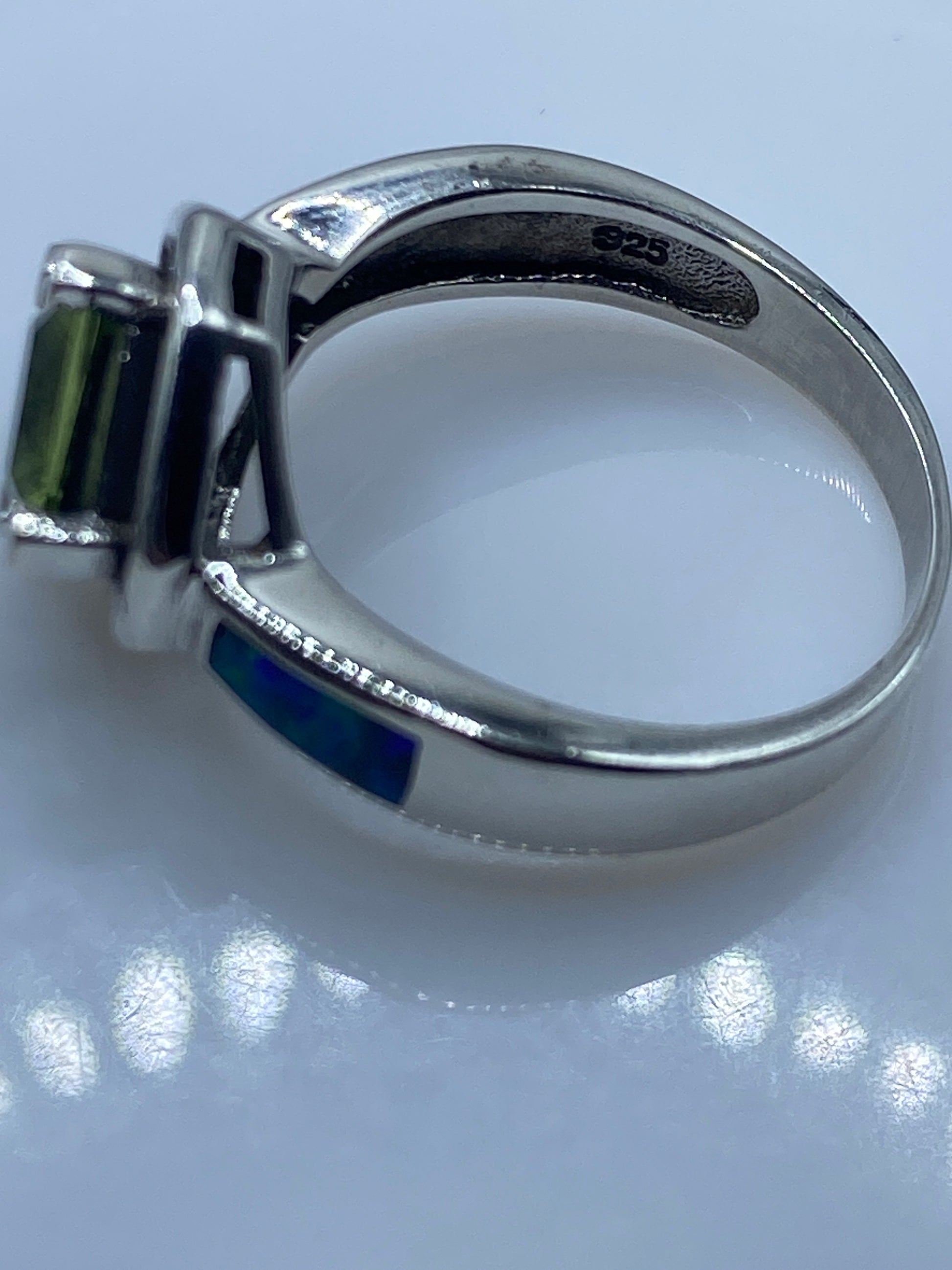 Anillo de Plata Ópalo de Fuego Azul — Diseño Minimalista — foto 5