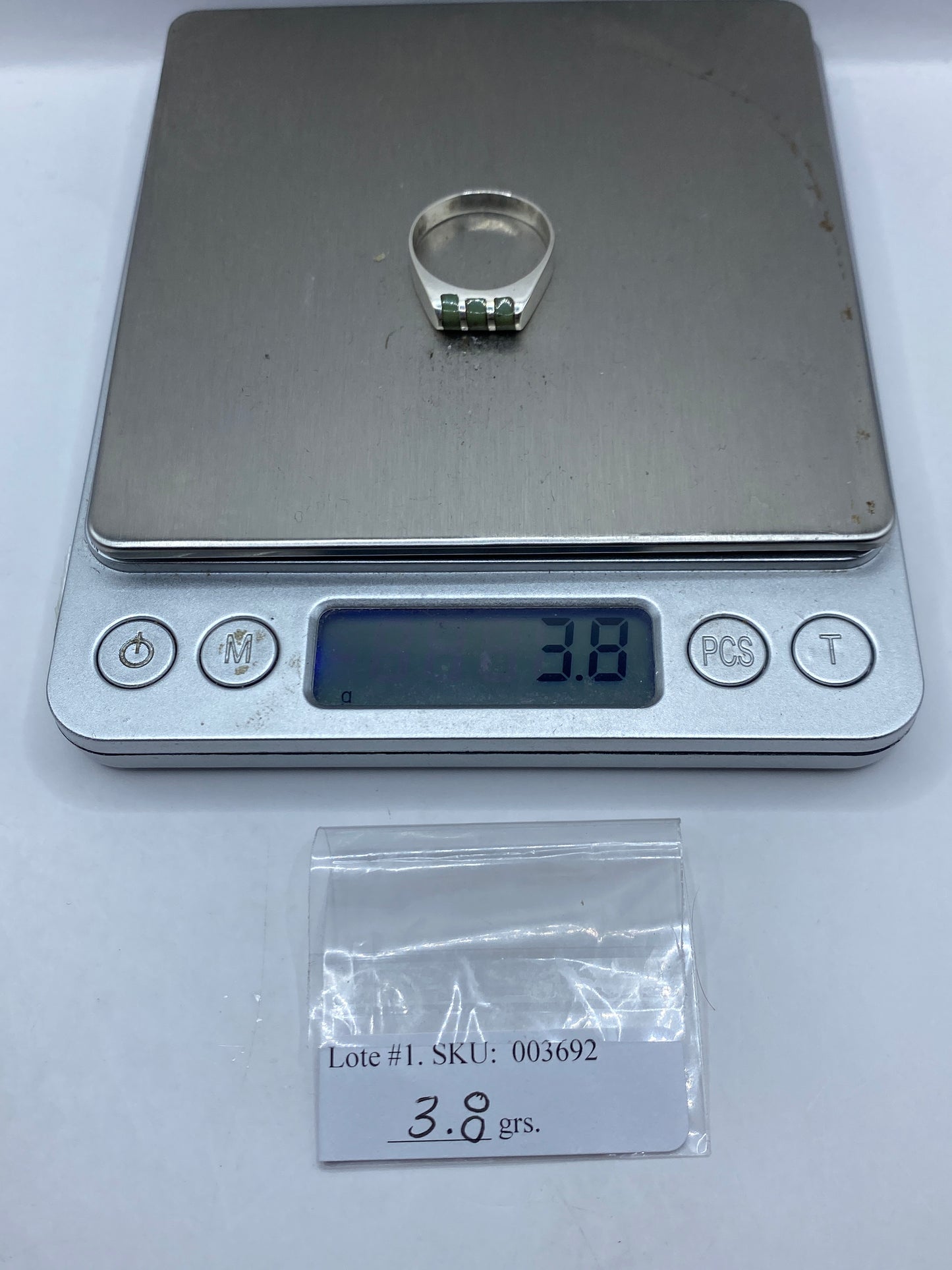 Anillo de Plata Solitario con Piedra Engastada — Diseño Minimalista — foto 5