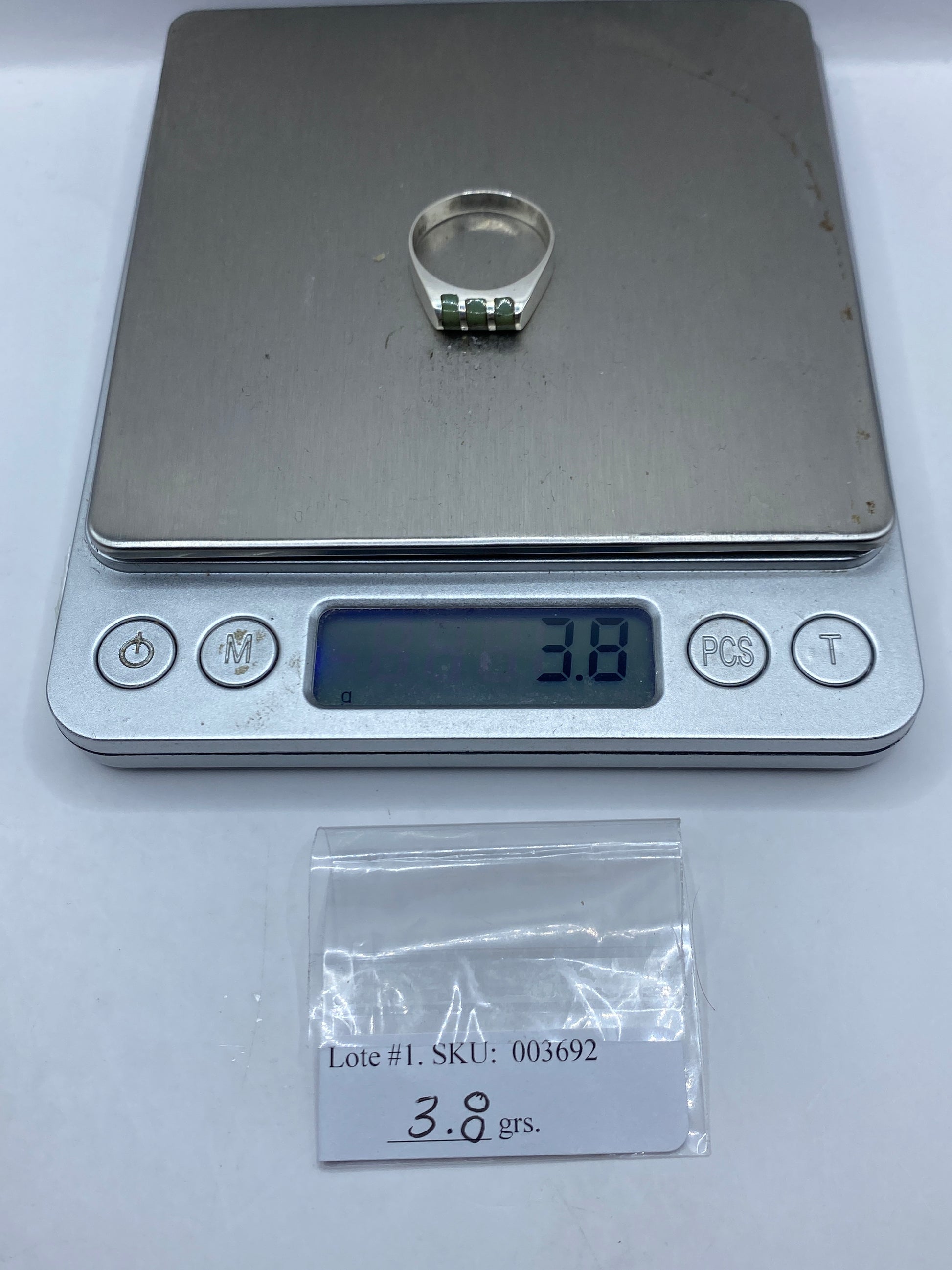 Anillo de Plata Solitario con Piedra Engastada — Diseño Minimalista — foto 5