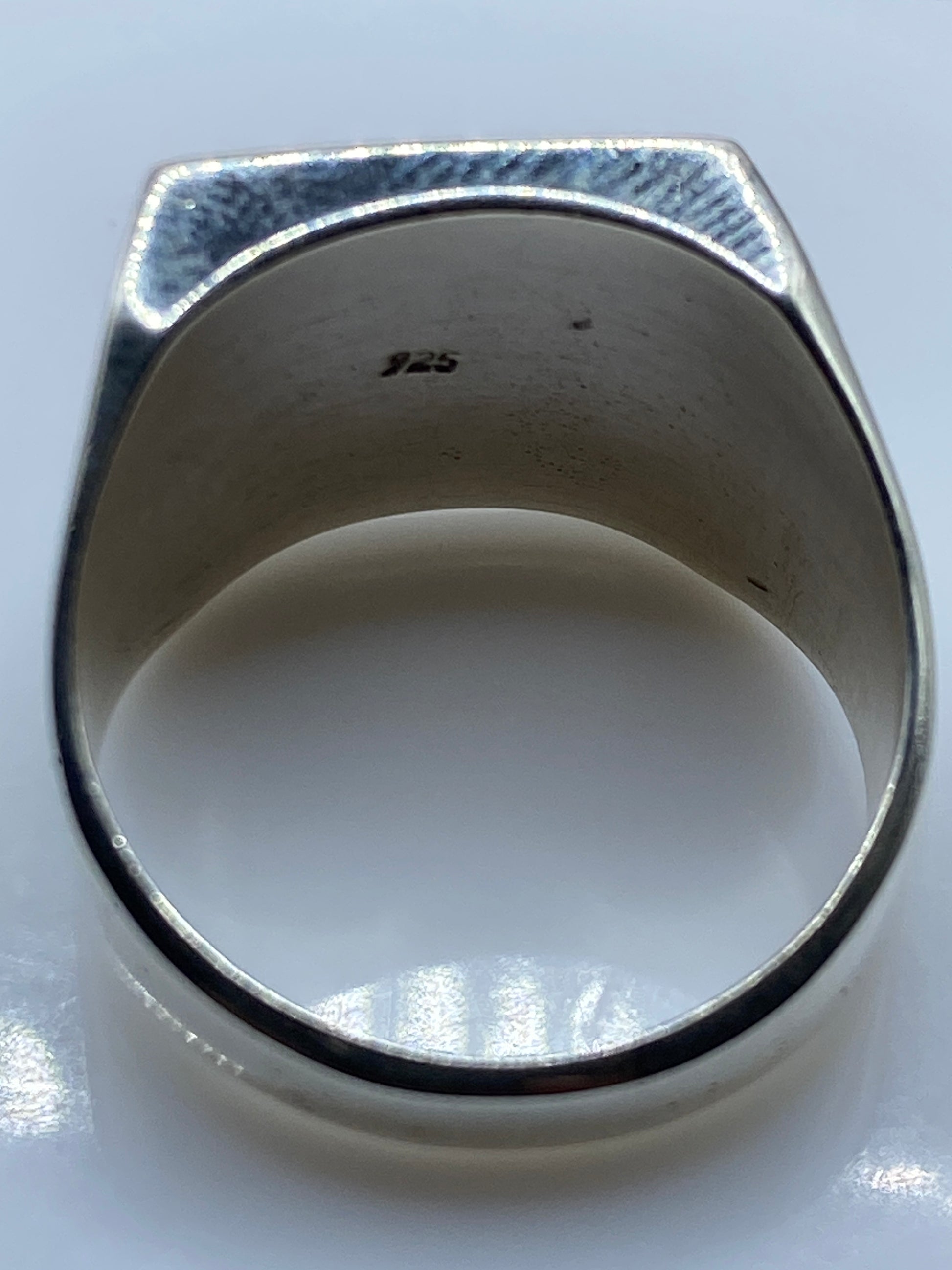Anillo de Plata Solitario con Piedra Roja — Diseño Robusto — foto 5