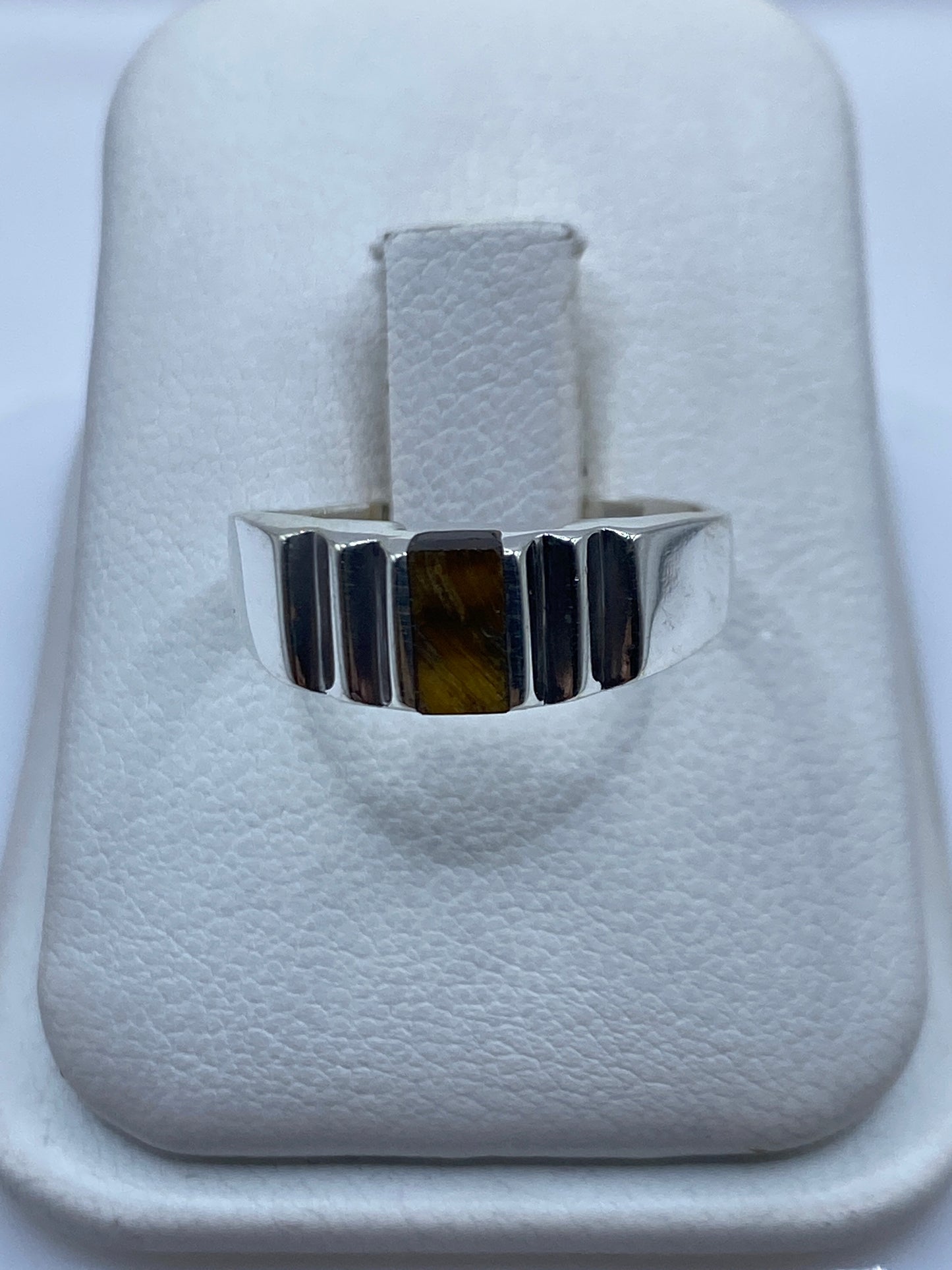 Anillo sello de plata .925 con piedra café natural en estuche