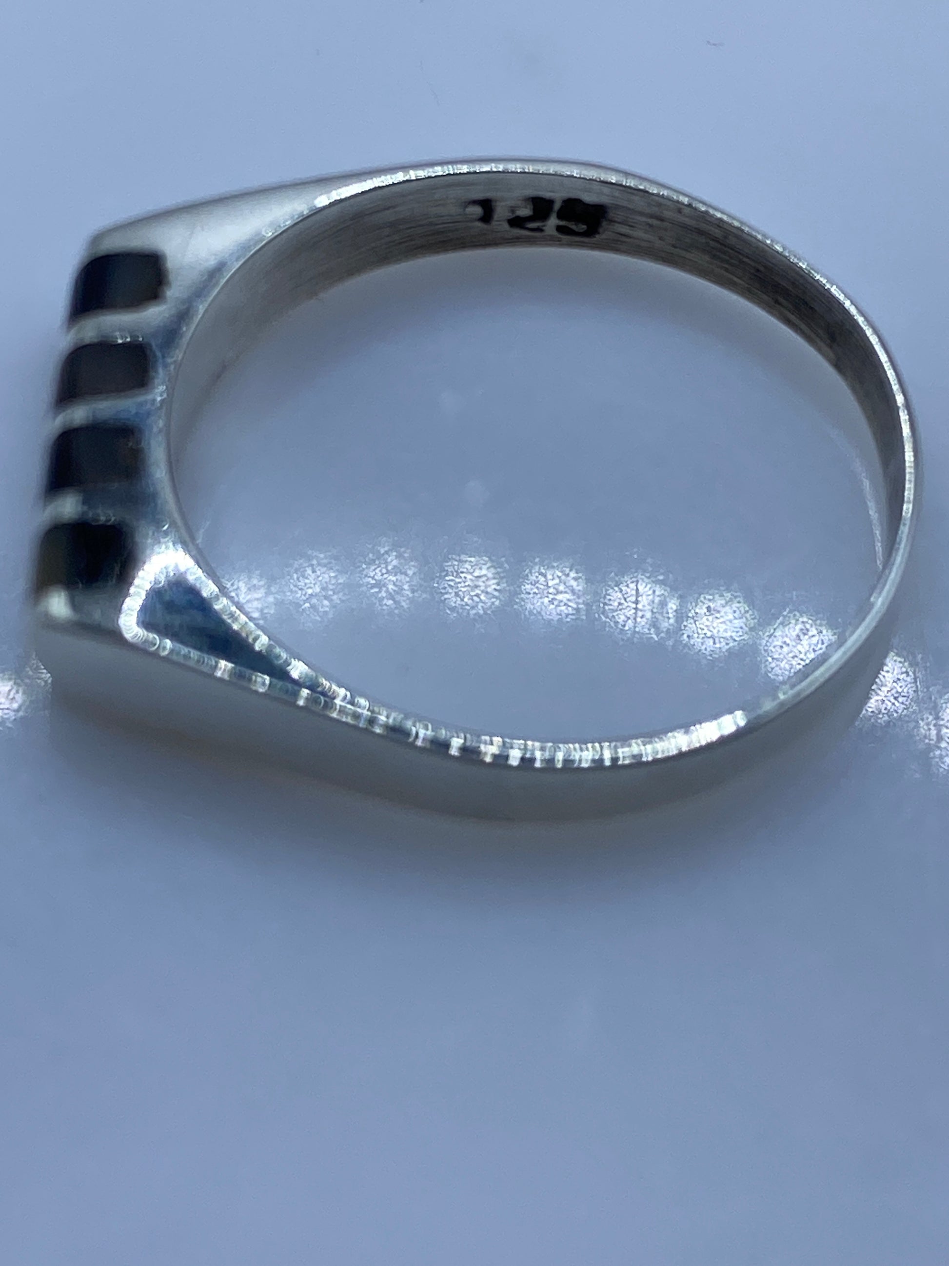 Anillo de Plata Minimalista con Piedras — Diseño Moderno — foto 5