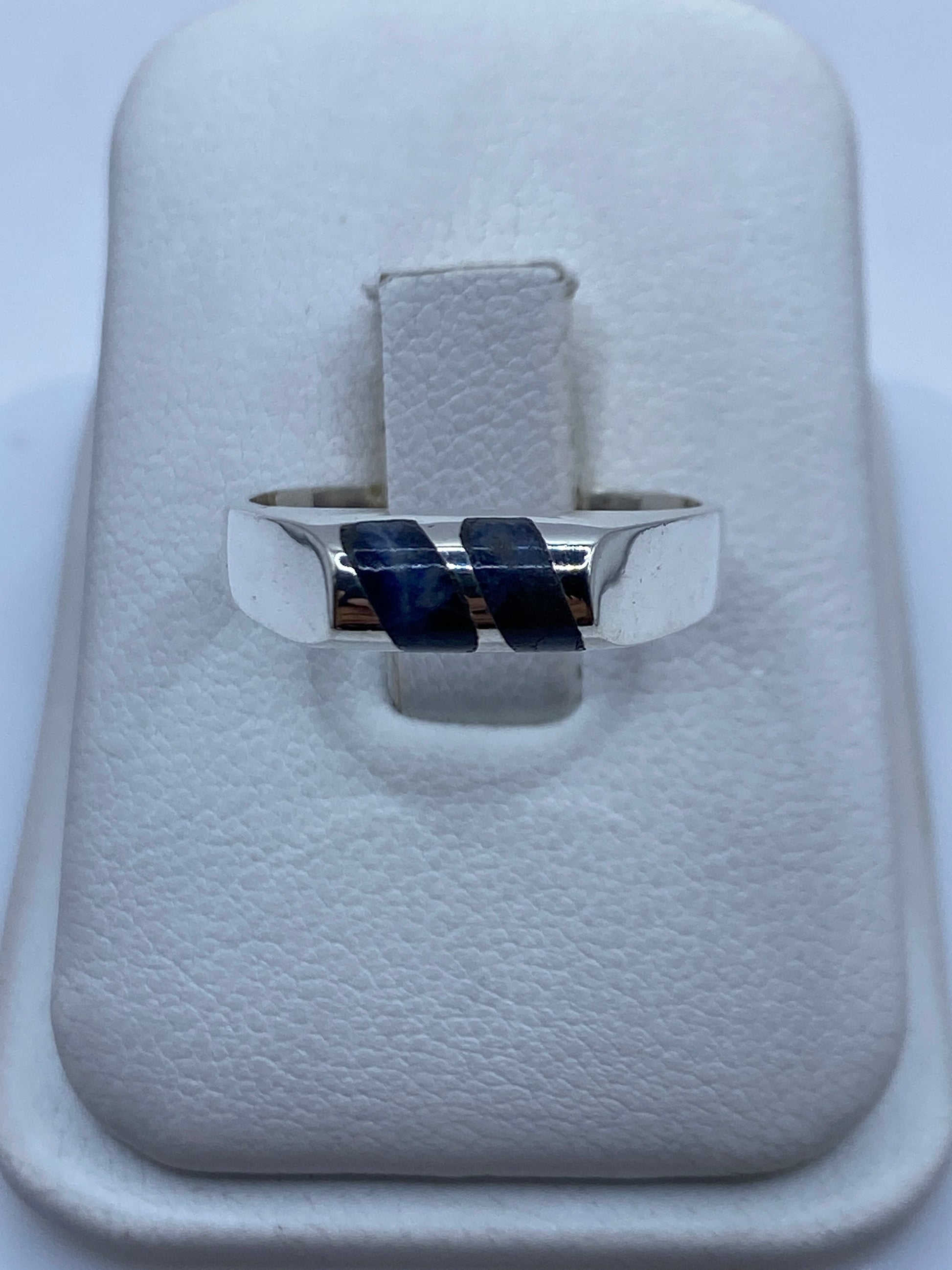 Anillo de plata .925 con lapislázuli azul natural en estuche blanco