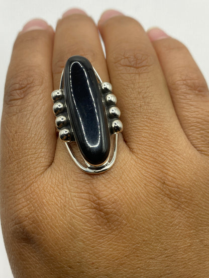Dorso del anillo con sello 925 MEXICO grabado en plata auténtica