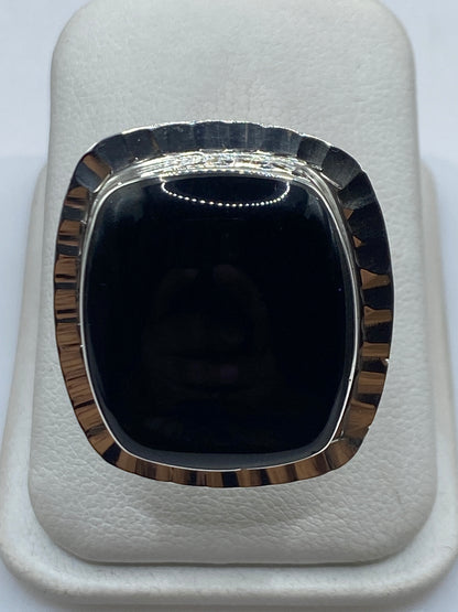 Anillo de plata ajustable con ónix negro natural en estuche blanco