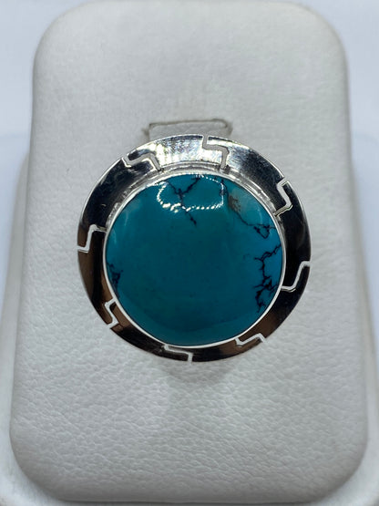 Anillo de turquesa azul cielo en plata .925, ajustable, sobre anillo de presentación blanco