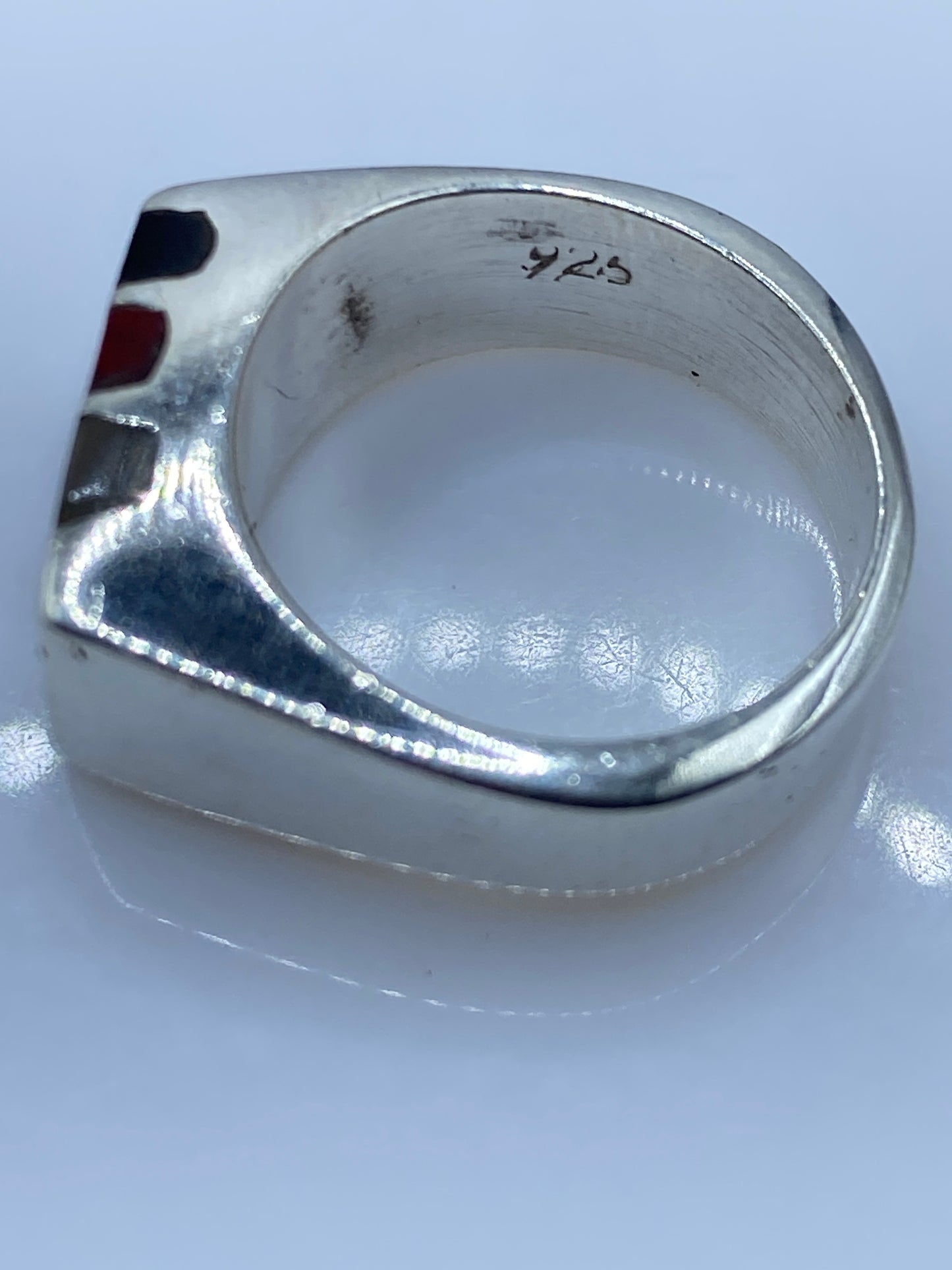 Anillo de Plata con Coral Rojo — Diseño Geométrico Moderno — foto 5