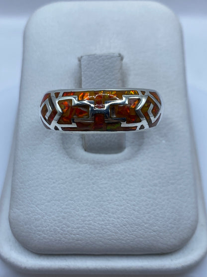 Anillo de plata .950 con ópalo de fuego naranja engastado en diseño geométrico
