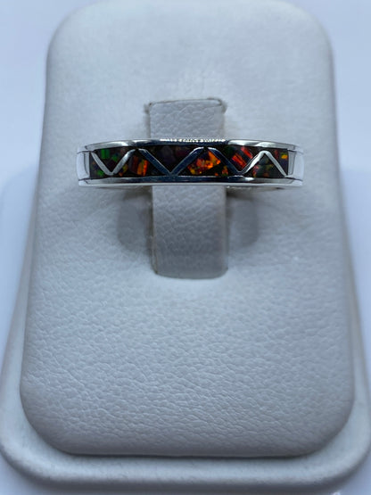 Anillo de plata .950 con ópalo de fuego multicolor en estuche blanco