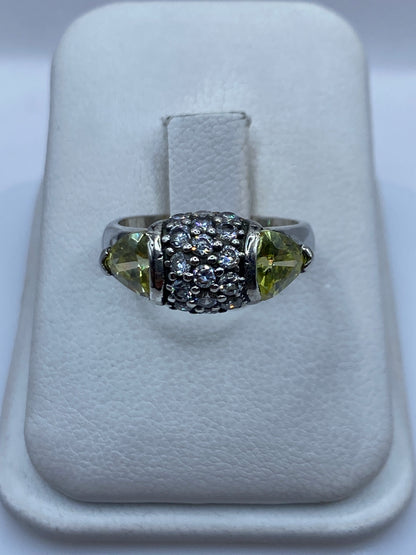 Anillo de plata .925 con solitario de circonia amarilla en estuche blanco