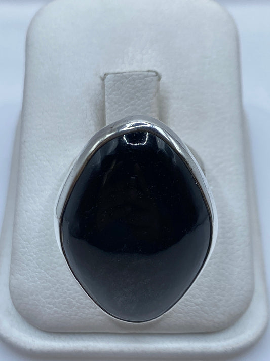 Anillo ajustable de plata .950 con onix negro pulido a espejo