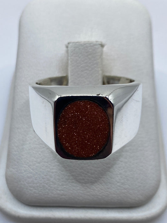 Anillo de plata maciza .925 con piedra incrustada para hombre, vista frontal