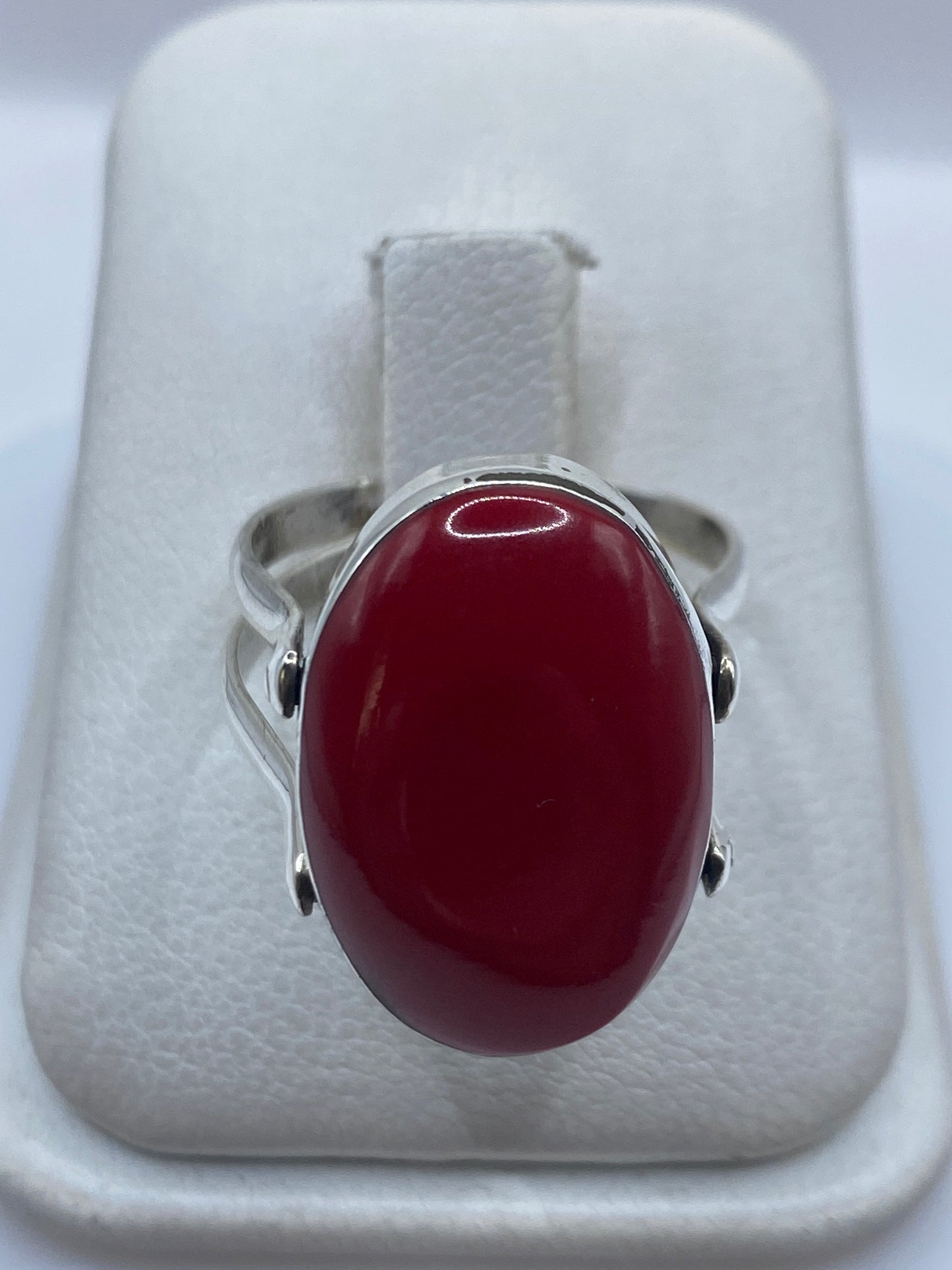 Anillo de plata .925 con ónix negro engastado a mano, frente