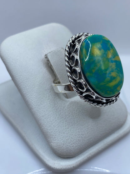 Vista lateral del anillo ajustable mostrando el ajuste flexible
